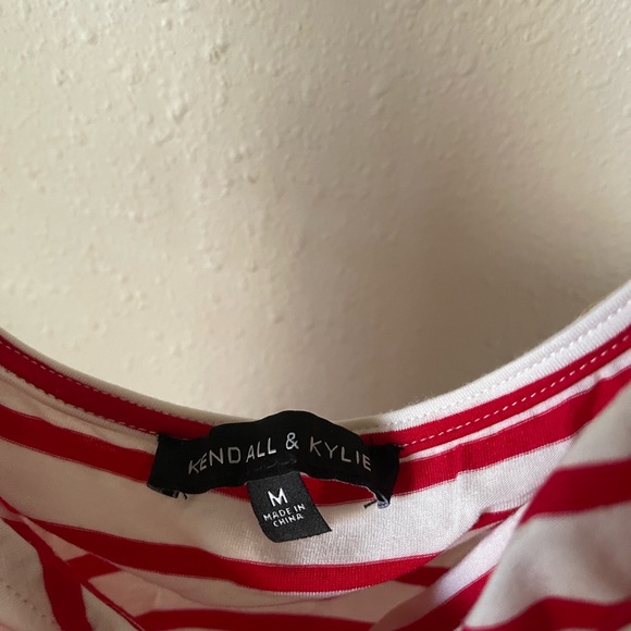 NWOT Kendall&Kylie crop top - Picture 3 of 3